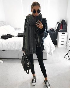 Autumn Jacket Women, Look Legging, Casual Weekend Outfit, Looks Black, Mode Inspo, Sporty Chic, 가을 패션