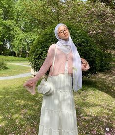 Summer Dress Hijab Outfit, Muslim Girl Summer Outfits, Hijabi Linen Outfits, Summer Fits For Hijabis, Hijabi Girl Outfit Summer, Summer Outfits For Hijab Girl, Hijab Summer Fashion, Hijabi Kawaii Outfits, Hijabi Girl Outfit Ideas