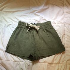 Never Worn! Green Cotton Shorts For Day Out, Green Cotton Bottoms For Summer Outings, Green Summer Shorts With Drawstring, Summer Green Shorts With Drawstring, Green Drawstring Shorts For Summer, Casual Drawstring Bottoms For Summer Outings, Casual Green Bottoms For Summer Outings, High-waisted Drawstring Shorts For Spring, Spring High-waisted Drawstring Shorts