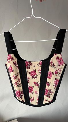 Black  floral Renaissance  corset made from black corduroy and combined with floral corduroy fabric  * Straps are adjustable at the back *The corset top has lacing at the back, which allows you to adjust the fit to your figure, and stainless steel eyelets *The corset has plastic bones inserted into it for a good fit. *The corset has a cotton lining ✅ SIZE XS-S Available  bust 83-89cm (32,7-35,1 inch ) Thank you for visiting my store) all corsets are made by me with love and inspiration Happy shopping! Velvet Underbust Corset, Black Velvet Corset With Corset Back, Underbust Corset Pattern, Corset Victorian, Corset Top Black, Victorian Corset, Corset Pattern, Fashion Drawing Dresses, Underbust Corset