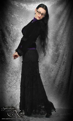 Gothic Boutique, Whimsigoth Fashion, Punk Vampire, Alternative Fashion Outfits, Epic Clothing, Gothic Culture, Three Piece Suits