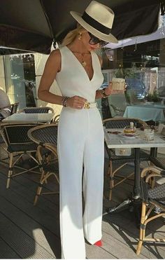 Outfits Women Over 40, Seductive Style, Korean Summer Outfits, Summer Outfits Black, Summer Outfits Aesthetic, Summer Outfits Women Over 40, Summer Outfits For Moms