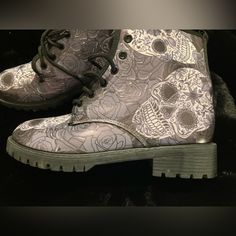 Gray Skull And Roses Boots. Size 38 - Would Fit A 6.5/ 7. Low Heel. New Never Worn Perfect For Halloween Skull Boots, Skull And Roses, Boutique Shoes, Skulls And Roses, Shoe Boutique, Ladies Boutique, Low Heels, Sugar Skull, Gray White