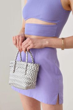 🖤 Rock the beach and the streets with our playful Basket Wave Handbag. Featuring a vibrant mix of colors, it's perfect for all your essentials. 🖤 Item Features: colorful, striped weave, flexible plastic, beach, streetwear, cute, trendy, girly, must have. Net Bag, White Houndstooth, Black Faux Fur, Beach Tote, Beach Tote Bags, Small Handbags, Wholesale Clothing, Must Haves, Color Mixing