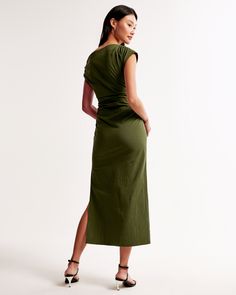 Slim-fitting midi dress in a soft cotton-blend fabric, featuring off-the-shoulder detail, asymmetrical neckline and draping details along the bodice. Draped Midi Dresses, Suits Coats, Athletic Fits, Womens Midi Dresses, New Arrival Dress, Swimwear Accessories, Off The Shoulder, Bodice, Jumpsuit Dress