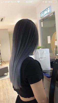 Grey And Black Hair Color, Ombre Hair Platinum Blonde, Ombré Grey Hair, Black And Ash Hair, Korean Ombre Hair, Short Grey Hair Styles, Ashy Black Hair, Cute Colored Hair, Underhair Dye