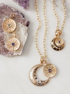 Made from 18K yellow gold, diamonds and various birthstones. A must-have compliment to your HG Moon pendant (yes, it does nest effortlessly!) or a stunning standalone piece, these rich 18 karat gold discs are detailed with signature HG triangles radiating out from a dazzling center stone. Available in two sizes — Major and Mini — our new favorite talismans are offered in every birthstone in combination with pave diamond rays. As with most HG pieces, turn each medallion over for an added bonus: i Talisman Jewelry Pineal Vision Jewelry, Arman Sarkisyan Jewelry, Harwell Godfrey, Pyramid Eye, Bridal Bracelet Pearl, Mini Moon, Gold Disc, Sun Sign, Bead Jewellery