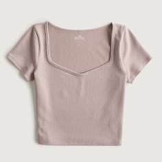 New Never Worn Before. It’s A Cute Light Pink Top. Light Pink Top, Preppy Summer Outfits, Casual Preppy Outfits, Simple Trendy Outfits, Clothing Hacks, Cute Simple Outfits