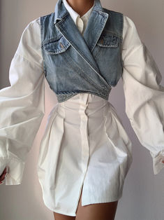 Material: Polyester. Cotton
Delicate dry clean
Protect accessory before washing
Cool iron
Sample size S Ropa Upcycling, Vest Set, Denim Blouse, Mode Inspo, Mode Inspiration, Looks Style, Blue Jean, Denim Vest, Fashion Killa