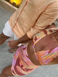 St Tropez Aesthetic Outfit, Spain Couple Aesthetic, Couple Europe Aesthetic, Couples Holiday Aesthetic, Bali Couple Aesthetic, Couples Holiday Outfits, Spanish Holiday Aesthetic, Ibiza Aesthetic Outfits, Couple Holiday Pictures