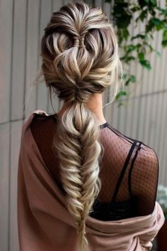 20 Cute Wedding Guest Hairstyles That Will Make You Stand Out Twisty Hairstyles, Braids Blonde, Easy Updos For Long Hair, Ponytail Hairstyles Tutorial, Hairstyle Long, Elegant Wedding Hair, Graduation Hairstyles, Fishtail Braid, Ombré Hair