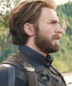 Classy Haircut Men, Push Back Hairstyle, Chris Evans Haircut, Steve Rogers Captain America, Men Haircut Styles, Chris Evans Captain America, Corte De Cabelo Masculino, Steve Rogers, Long Hair Cuts