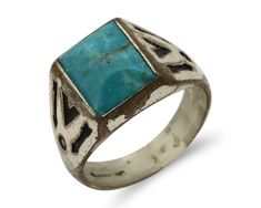 Jewelry Type: RingsMetal Purity: .925 Sterling SilverMain Stone: TurquoiseType of Main Stone: Natural Mined Kingman TurquoiseSecondary Stone: N/ACountry of Mfr: USARing Size (Sizable): 11.5Tribal Affiliation: NavajoMaterial: .925 Sterling Silver & GemstonesBrand / Artist: Sun BellSigned: YesGram Weight (grams): 10.9This elegant Native American Ring will make a great addition to your fine jewelry collection Sugilite Jewelry, Azurite Jewelry, Spiny Oyster Jewelry, Native American Jewelry Navajo, Inlaid Jewelry, Zuni Jewelry, Tiger Eye Jewelry, Mother Of Pearl Jewelry, Navajo Rings