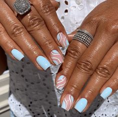 Spring Nails 2023 Gel For Black Women, Nice Nail Colors For Dark Skin, Nails Design For Dark Skin Tones, Summer Nails 2023 Brown Skin, Nail Design On Dark Skin, Simple Nail Ideas For Dark Skin, Nails Design Dark Skin, Biab Nails Dark Skin, Nail Arts For Dark Skin Tone