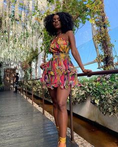 Sunflower Goddess, Heels Yellow, Afrikaanse Mode, The Sunflower, Looks Black, People People, Black Women Fashion, People Standing, Komplette Outfits