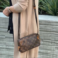 Preowned,Used ,Over 500$ Goes To Posh For Authentication Louis Vuitton Crossbody, Bags Louis Vuitton, Louis Vuitton Bags, Louis Vuitton Bag, Limited Time, Bag Lady, Louis Vuitton, My Style, Color