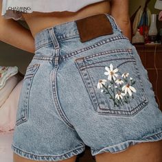 Brand Name: CharmingtrendMaterial: COTTONMaterial: PolyesterDecoration: EmbroideryOrigin: CN(Origin)Waist Type: MIDPant Style: RegularGender: WOMENFit Type: RegularAge: Ages 18-35 Years OldStyle: High StreetModel Number: SPKX9NT4ZMTItem Type: ShortsFabric Type: DenimClosure Type: Button FlyPattern Type: FloralWaist Type: high waist shortsType 1: denim shortsFeatures 1: shorts female summerType 2: fashion denim shortssize:: S,M,L,XL,XXL,season:: spring summer autumnFeatures: women's denim shorts Embroidered Denim Shorts, Diy Vetement, Vintage Clothes Women, 자수 디자인, Embroidered Clothes, Embroidered Denim, Denim Shorts Women, Cute Casual Outfits, Lany