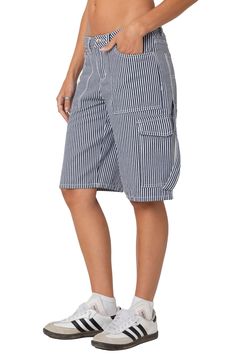 Engineer stripes reinforce the get-'er-done attitude of these cargo shorts cut in a low-rise, knee-grazing silhouette from comfortable, breathable cotton. Zip fly with button closure Five-pocket style; cargo flap-patch pocket; hammer loop 100% cotton Machine wash, dry flat Imported Casual Striped Knee-length Bottoms, Striped Cotton Shorts With Pockets, White Knee-length Bermuda Shorts With Pockets, Striped Short Bottoms With Pockets, Low Rise Cargo Shorts, Style Cargo, Nordstrom Store, Anniversary Sale, Short Cuts