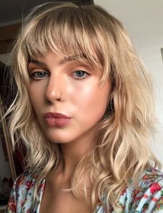 Shaggy Layered Haircut, Shag Layered Hairstyles, Midi Hair, Medium Shag Hairstyles, Long Shag Hairstyles, Curly Shag Haircut, Medium Shag Haircuts, Shaggy Hair, Shaggy Haircuts