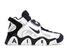 Nike Air Barrage Mid Navy - AT7847-101 Nike Air Barrage Low, Nike Air Barrage Mid, Nike Air Barrage, Fly Shoes, Navy Man, Navy Shoes, Nike Fashion, Nike Sneakers, Nice Shoes