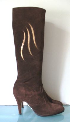 These boots are in excellent condition. The suede is very clean and they are clean inside and out. They look to have been never worn. No mentionable issues. Just gorgeous! Measures  Insole 10" Height from floor 19.5" Heel 3.5" unstretched circumference at top 15" Please measure carefully and feel free to ask more questions regarding size and condition as there are no refunds or exchanges. Lot 2018 r-4 Vintage Chocolate, Brown Suede, Boot Shoes Women, Chocolate Brown, Festival Season, Womens Boots, Shoe Boots, Accessory Gift, Gift Card