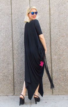 Women maxi dress with fuchsia inset and silk fringes. Very loose and playful kaftan, perfect both for parties and day wear. Great fabric, very soft viscose with a smooth feeling that easily gives that boho chic attitude. Material: 95% viscose, 5% elastane Care instructions: Wash at 30 degrees. The model in the picture is size S. Can be made in ALL SIZES. If you have any other specific requirements, do not hesitate to contact me! I DO NOT CHARGE EXTRA MONEY for custom made items. All you need to Womens Formal Dress, Long Kaftan Dress, Black Kaftan, Bling Sandals, Maxi Dress Plus Size, Long Kaftan, Dress Bohemian, Dress Cocktail, Formal Dresses For Women