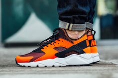 Nike Air Huarache Ultra, Sneaker Magazine, Huarache Run, Skate Wear, Nike Air Huarache, New Nike Air, Air Huarache, Urban Wear, Sneakers Outfit