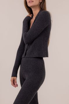 HC14F23 - 100% Cashmere- Button front closure- Cropped below the waist- Measurements on model: - Length - 19" - Chest - 15 3/4" flat - Model is 5'9" and wearing a size Small Charcoal Cardigan Outfit, Charcoal Outfit, Emma Chamberlain Fashion, Grey Loungewear, Julie James, Charcoal Cardigan, Soft Autumn Color Palette, Dark Autumn, Soft Autumn