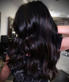 Less Highlights For Black Hair, Black Hair Ideas Color Balayage, Fall 2023 Dark Hair Trends, Black Hair Colors With Highlights, Fall Brunette Red Hair Color, Black Balayage On Brown Hair, Chocolate And Black Hair, Black Hair Chocolate Balayage, Black With Chocolate Highlights