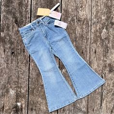 Ntw Jessica Simpson Size 4 Midrise Flare Stretchy Measurements As Pictured Rolled Cuff Jeans, Jessica Simpson Jeans, Jeans Kids, Dark Jeans, Jeans Color, Girls Jeans, Kids Bottoms, Jessica Simpson, Colored Jeans