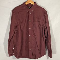 H&M % Thick Cotton, Dark Burnt Sienna Color, Regular Fit, Long Sleeve, Pearly White Button Down, Buttoned Collar, Extra Buttons Attached. Size Large New Without Tags (Has Been Washed) Smoke Free Pet Free Home M4 H&m Relaxed Fit Shirt With Buttons, Casual Burgundy Collared Shirt, H&m Collared Shirt With Button Closure, H&m Relaxed Fit Shirt With Button Closure, Classic Button-up Tops By H&m, Classic Button-up H&m Tops, Classic Button-up Tops From H&m, Classic H&m Button-up Tops, H&m Tops With Buttons And Relaxed Fit