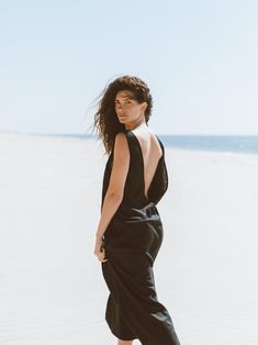 "KEIRA is a open back linen maxi dress. DETAILS - Sleeveless design - Maxi length - Open back - 100% midweight European linen fabric - Cut and sewn to order just for you in our studio COLOR - Black, you can also choose other colors above - Fabric samples are available here https://www.etsy.com/listing/586569696/linen-fabric-samples SIZING & FIT - Fits loose - Bust is approximately 36 inches / 91 cm - Hips is approximately 43 inches / 109 cm - Length is approximately 49 inches / 124 cm - Meas Linen Summer Dress, Wide Leg Linen Trousers, Linen Dress Summer, Linen Crop Top, Studio Color, Linen Summer, Dress Open Back, Linen Crops, Summer Linen Dresses