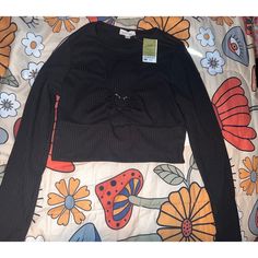 Size Large Long Sleeve Crop Top Casual Black Crop Top For Winter, Black Crop Top For Winter, Casual Black Long Sleeve Crop Top, Long Sleeve Bra Crop Top, Black Long Sleeve Cotton Crop Top, Black Long Sleeve Knit Crop Top, Dressy Crop Top, Black Long Sleeve Cutout Top, White Mesh Top