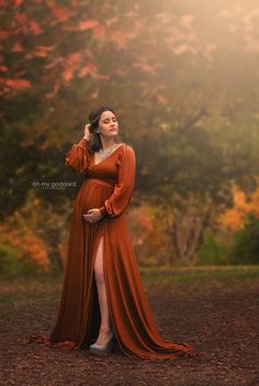 Shooting Pose, Fall Maternity Photos, Boho Maternity, Maternity Photoshoot Poses