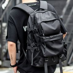 A stylish, spacious backpack perfect for travel or daily use, combining street style with functionality. Techwear Backpack, Laptop Backpack Mens, Waterproof Laptop Backpack, Square Backpack, Men Backpack, Bag Business, Light Backpack, Outdoor Backpacks, Lightweight Backpack