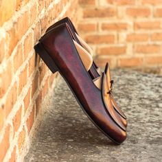 CUSTOMIZE Burgundy And Brown, Patina Style, Artistic Shoes, Fashion Tips For Men, Double Monk Strap, Custom Design Shoes, Gentleman Shoes, Brown Hand, Black Slippers