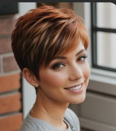 Hair Color For Short Hair Pixie, Short Layered Bob, Haircuts For Ladies, Short Hair Back, Hair Dye Ideas, Short Silver Hair, Short Hair Images, Bob Cuts, Pixie Bob Haircut