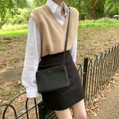 Aesthetic Girly Outfits, Spring Mini Skirt, Academia Outfits, Dark Academia Fashion, Academia Fashion, Mode Inspo, 가을 패션, Mode Vintage, Korean Outfits