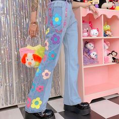 Kawaii Pants, Painted Pants, Denim Patchwork Jeans, 3d Pokemon, Painted Clothes Diy, Flower Jeans, Trendy Trouser, Sweet Jeans, Diy Jeans