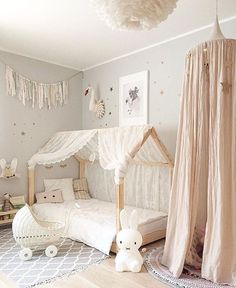 Breathtaking 100+ Baby Girl Nursery Design Ideas https://mybabydoo.com/2017/03/28/100-baby-girl-nursery-design-ideas/ There are various types of baby hampers available of unique style. Your infant must feel comfortable in her or his room and they need to Nursery Design Girl, Trend Accessories