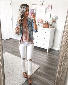 Meme Costume, Jeans Outfit Spring, Ripped Jeggings, Spring Jeans, Jean Jacket Outfits, Trendy Swimwear, Outfit Jeans, Jeans Outfit