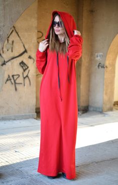 Hooded Maxi Dress, Red Dress, Winter Hoodie Dress Red Maxi Dress, Long Dress, Abaya Dress, Women Hooded Dress with 2 sides hidden pockets, A line and long sleeves. Suitable for plus size. Red color fabric. SIZE & FIT: *Our Model is 5′6″ / 175 cm and wears size M. *Available Sizes: form XS up to 8XL *This product could be customized according to your measurements. *Please leave your requirements in the checkout. CARE Dry Cleaning  Machine Wash 30oC Hand Wash with warm water Medium hot iron Time t Dress Extravagant, Red Formal Dresses, Maxi Dress Winter, Cinema Theatre, Oversize Women, Red Dress Maxi, Hooded Dress, Abaya Dress, Winter Hoodies