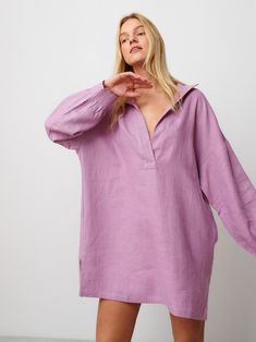 Oversized Spring Tunic, Oversized Spring Tunic For Loungewear, Oversized Spring Tunic For Daywear, Oversized Tunic For Spring Daywear, Oversized Linen V-neck Tunic, Oversized Linen V-neck Dress, Oversized Chic Linen Dress For Spring, Oversized Long Sleeve Shirt Dress For Beach, Oversized Linen Spring Loungewear Dress