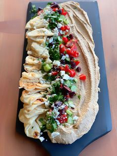 سلطة البنجر, Hummus Salad, Sommer Mad, Thanksgiving Menu Ideas, Party Food Platters, Charcuterie Recipes, Thanksgiving Menu, Menu Ideas