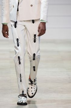 aesthete Embroidered Suits, 2016 Menswear, Fashion Runway, Fashion Week Runway, Looks Style, Paul Smith, Kimonos, Fashion Details, Fashion Classy