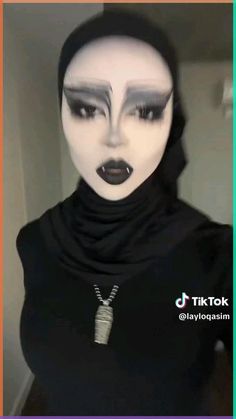 #aesthetic #tutorial #hacks #gothgirl #girlboss #goth #makeupaddict Aesthetic Tutorial, Goth Glam, Makeup Guide, Goth Makeup, Festival Makeup, Simple Makeup, Makeup Addict, Makeup Tips, Makeup