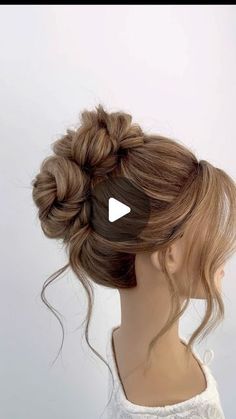 ATLANTA GA BRIDAL HAIRSTYLIST & EDUCATOR on Instagram: "Reposting for @oneshothairawards #easybridalhair #easyhairtutorial #hairtutorial #windergahairstylist #btconeshot2024_specialeventstyling #athensgahairstylist" Easy Up Do For Wedding, Easy Self Updos For Long Hair, Space Bun Wedding Hair, High Bun Wedding Guest Hair, Hair Updo 2024, Hair Up Ideas For Medium Hair, Double Bun Updo, Professional Updo For Work, Easy Wedding Hairstyles For Long Hair