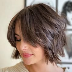 Thicken Fine Hair, Shaggy Bob Hairstyles, Chin Length Haircuts, Short Bob Cuts, Trendy Bob Hairstyles, Best Bob Haircuts, Chin Length, Straight Blonde Hair, Chin Length Bob