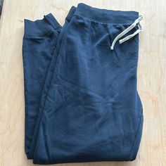 New, Never Worn Land’s End Navy Joggers. Size L Navy Joggers, Lands End, Mens Pants, Color Blue, Sweatpants, Man Shop, Navy, Pants, Blue