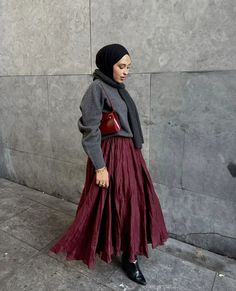 Ootd Red, Muslim Outfits Casual, Colour Combos, Muslim Outfits, Hijab Fashion Inspiration, Fall Fits, Ootd Style